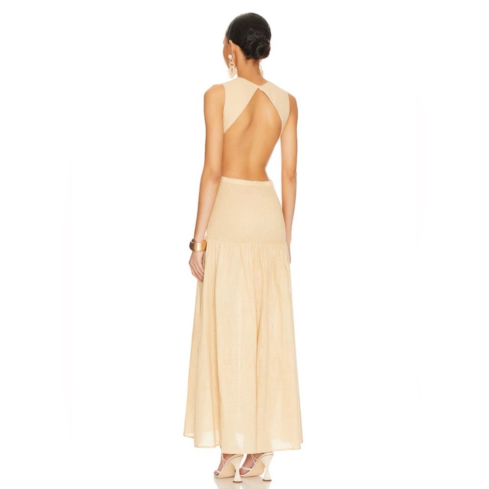 Sleeveless Cream Maxi Dress with Cutout Waist - Picture 2 of 16